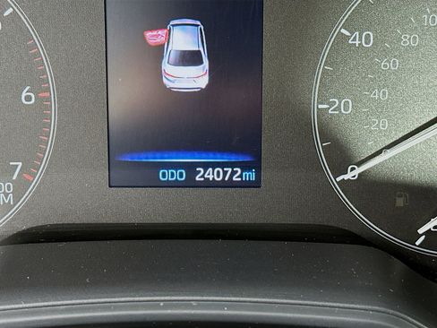 Used 2023 Toyota Corolla LE image 18