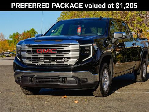 Used 2026 GMC Sierra 1500 SLE w/ Preferred Package AWD/4WD image 3