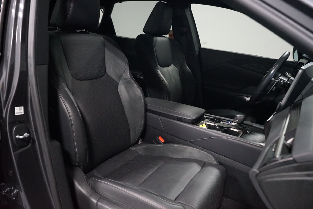 Used 2024 Lexus RX 350 FWD w/ Convenience Package image 28