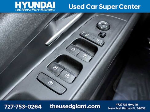 Used 2022 Hyundai Elantra SEL w/ Convenience Package image 26