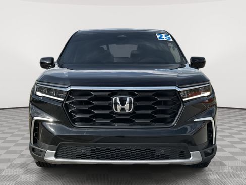 Certified 2025 Honda Pilot EX-L image 2