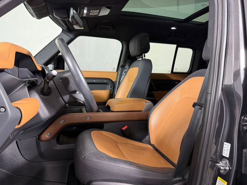 Used 2023 Land Rover Defender 130 X AWD/4WD image 5