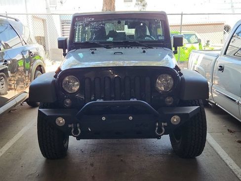 Used 2016 Jeep Wrangler Sport AWD/4WD image 2