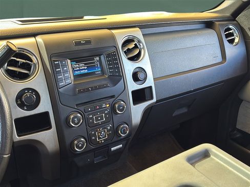 Used 2014 Ford F150 XLT w/ XLT Chrome Package image 15