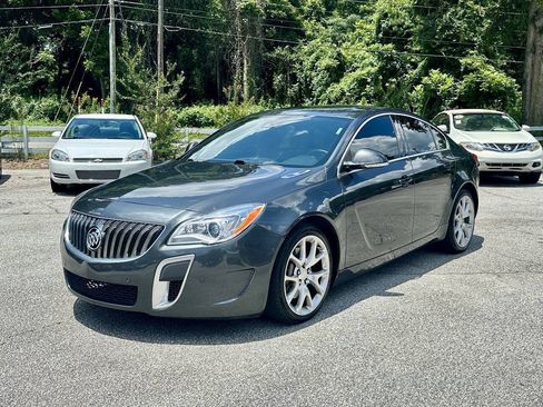 Used 2017 Buick Regal GS w/ Driver Confidence Package #1 FWD image 3