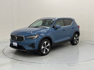 Used 2023 Volvo XC40 B5 Plus w/ Driver Assist Package video 2