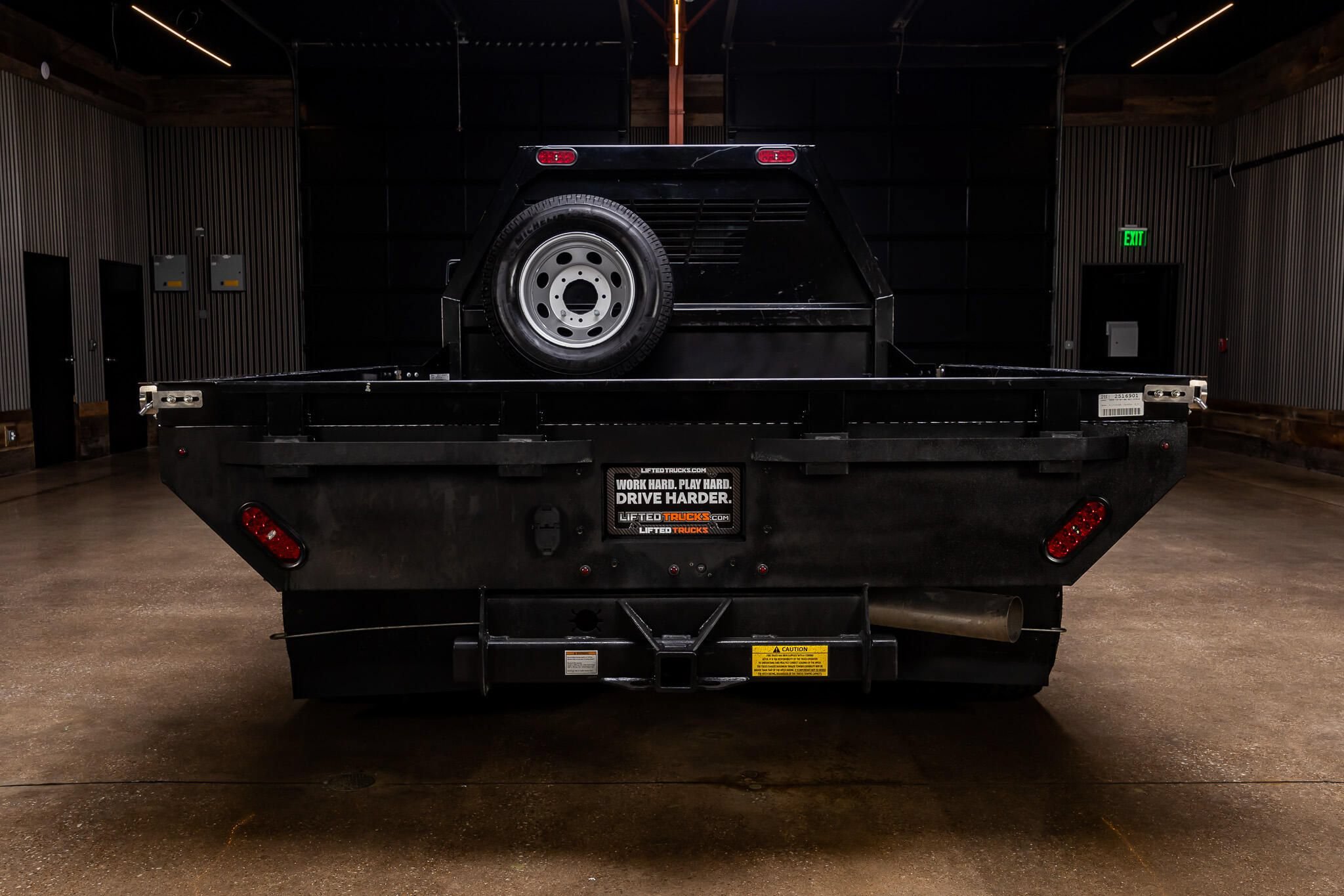Used 2025 Chevrolet Silverado 3500 LT w/ Convenience Package AWD/4WD image 8