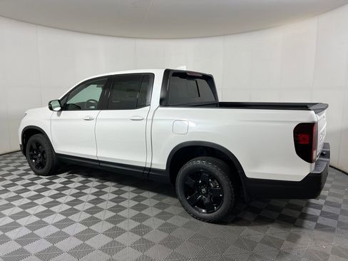 New 2026 Honda Ridgeline Black Edition image 2