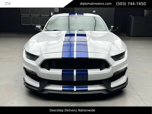 Used 2016 Ford Mustang Shelby GT350 w/ Technology Package image 11