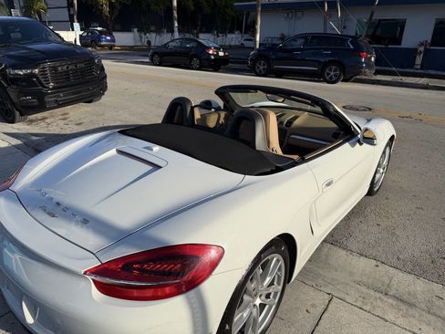 Used 2015 Porsche Boxster Base 2dr Convertible image 10