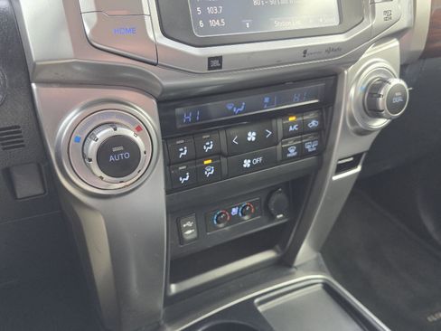 Used 2014 Toyota 4Runner Limited image 19