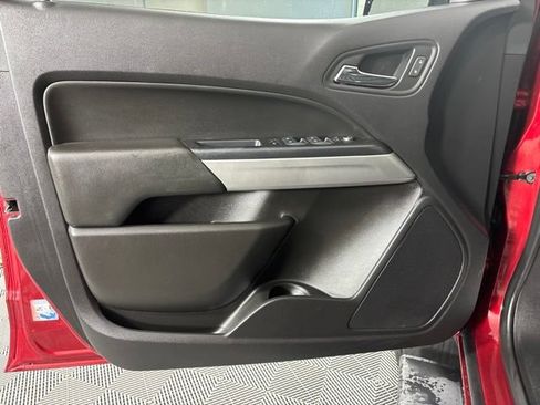 Used 2019 Chevrolet Colorado ZR2 AWD/4WD image 16