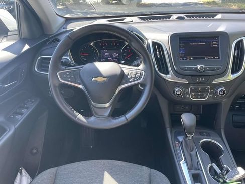 Used 2022 Chevrolet Equinox LT FWD image 14