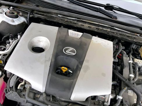 Used 2019 Lexus ES 300h w/ Premium Package image 33