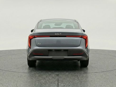 Used 2025 Kia K4 LXS image 7