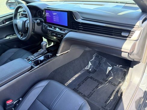 Used 2025 Toyota Camry XSE image 30