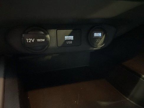 Used 2023 Hyundai Elantra SEL w/ Cargo Package image 15