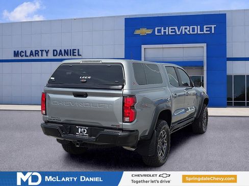 Used 2025 Chevrolet Colorado ZR2 w/ Technology Package AWD/4WD image 5