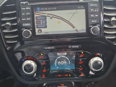 Used 2015 Nissan Juke SV w/ Technology Package AWD/4WD image 13