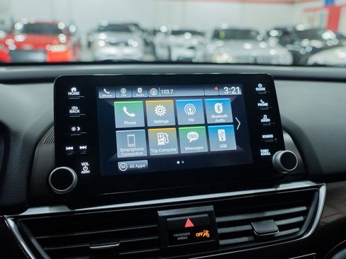 Used 2018 Honda Accord Sport image 34