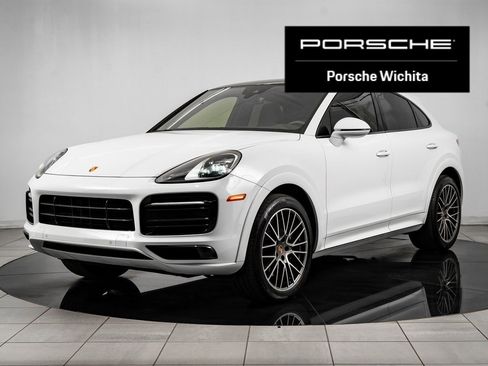 Certified 2023 Porsche Cayenne Platinum Edition image 1