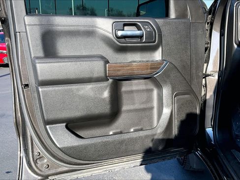 Used 2021 Chevrolet Silverado 1500 LT image 25