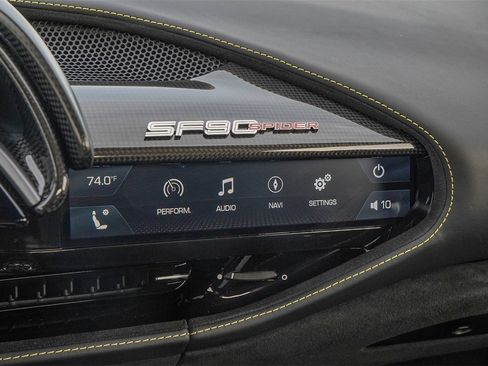 Used 2023 Ferrari SF90 Spider image 31