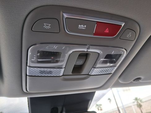 Used 2025 Kia Telluride S image 26