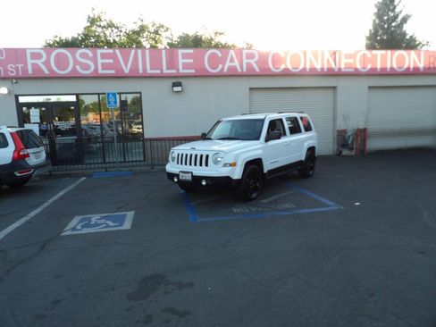 Used 2015 Jeep Patriot Sport w/ Power Value Group FWD image 1