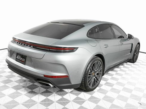 Used 2026 Porsche Panamera image 5