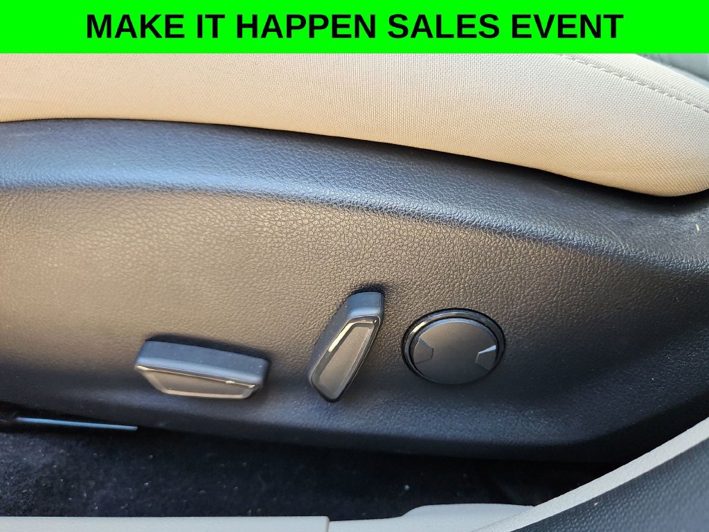 Used 2015 Ford Focus SE FWD image 13