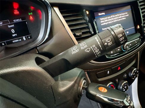 Used 2021 Chevrolet Trax LS w/ Tint and Cruise Package FWD image 6