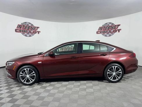 Used 2019 Buick Regal Preferred w/ Driver Confidence Package I image 4