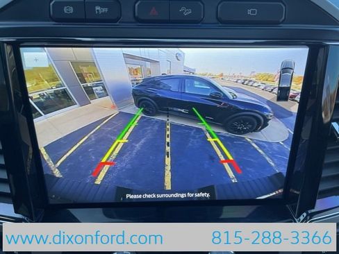 Used 2022 Ford F250 Lariat w/ Black Appearance Package image 11