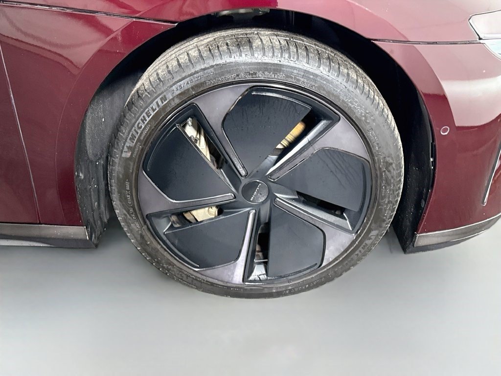Used 2024 Lucid Air Touring AWD/4WD image 30