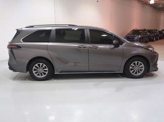 Used 2022 Toyota Sienna LE FWD video 2