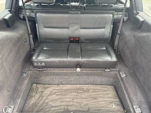 Used 2000 Mercedes-Benz E 320 4MATIC Wagon image 8
