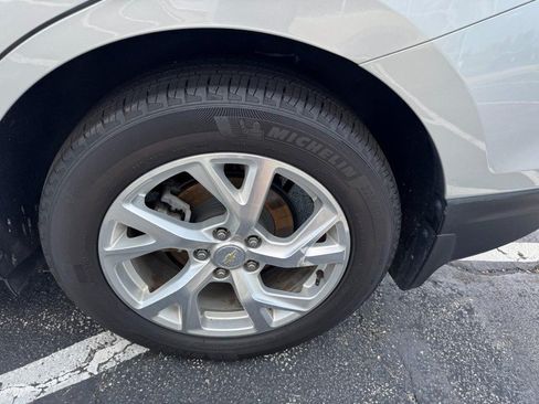 Used 2020 Chevrolet Equinox Premier AWD/4WD image 7