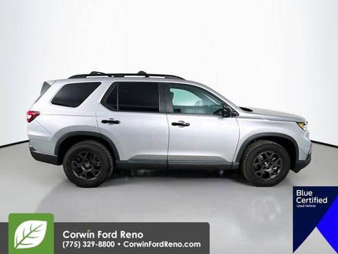 Used 2024 Honda Pilot TrailSport image 10
