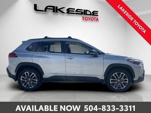 Certified 2026 Toyota Corolla Cross XLE w/ Convenience Package image 8