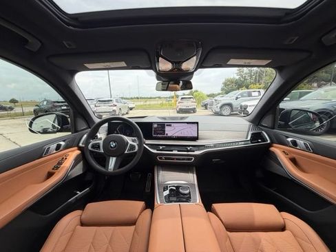 Used 2025 BMW X5 xDrive40i w/ M Sport Package AWD/4WD image 35