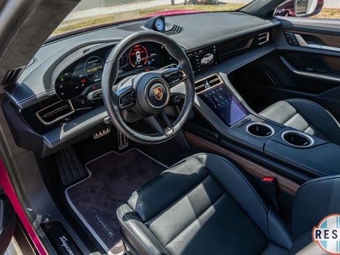 Used 2022 Porsche Taycan Turbo S image 25