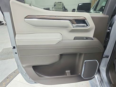 New 2026 GMC Sierra 1500 SLT image 38