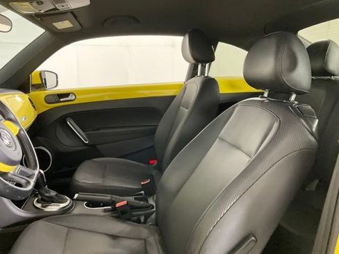 Used 2012 Volkswagen Beetle 2.5 FWD image 20