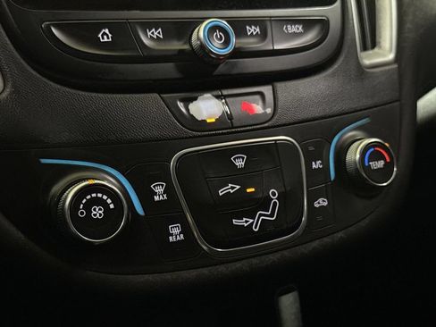 Used 2020 Chevrolet Malibu LS FWD image 16