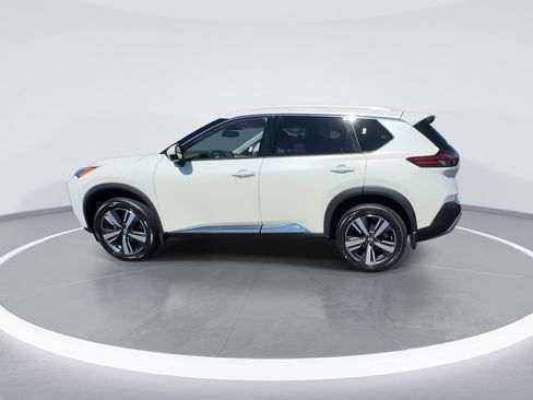 Used 2023 Nissan Rogue Platinum w/ Platinum Premium Package image 5