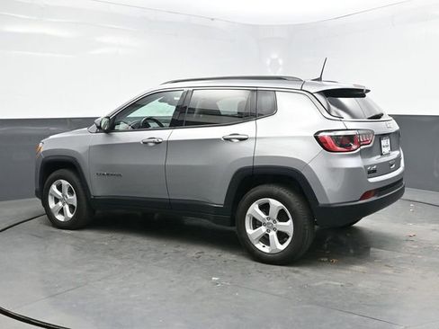 Used 2020 Jeep Compass Latitude w/ Cold Weather Group image 4