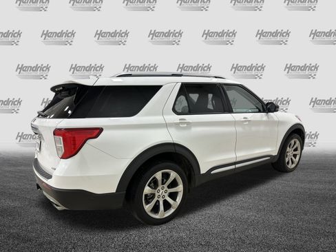 Used 2020 Ford Explorer Platinum w/ Premium Technology Package image 10