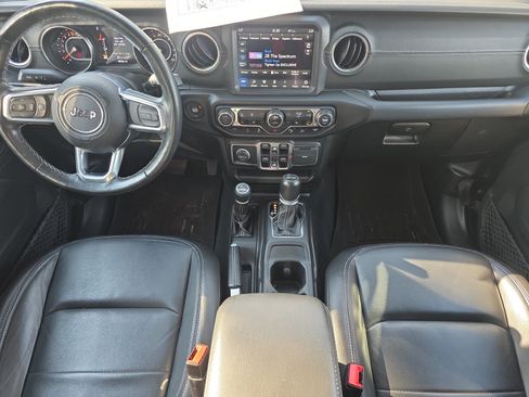 Used 2020 Jeep Wrangler Unlimited Sahara AWD/4WD image 12