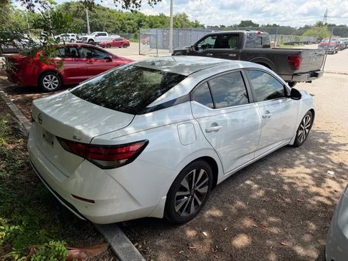 Used 2020 Nissan Sentra SV w/ SV Premium Package FWD image 8